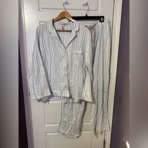 Victoria’s Secret pajamas set